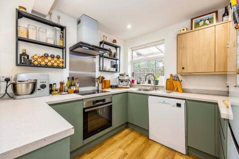 Kitchen &amp; Dining Room