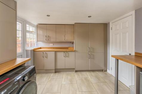 2 Heath House Drive-utility.jpg