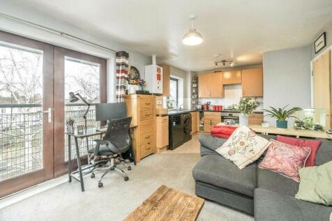 Reception/Kitchen