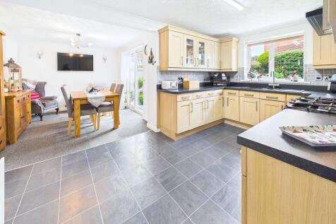 Kitchen / Dining ...