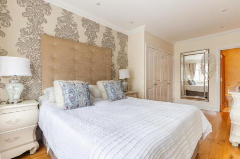 22 Main Bed Dart View Swannaton Road - 250527
