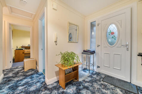 1381987-16-691753...