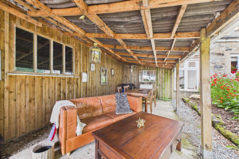 CAM03185G0-PR0112-STILL013