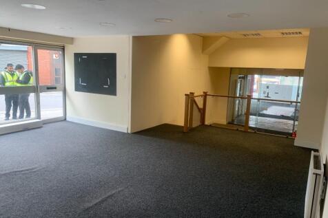 Office to rent Image 4