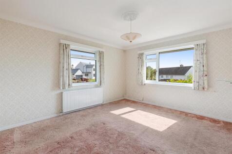 A18 - 24 Manscombe Road TQ - 250613.jpg