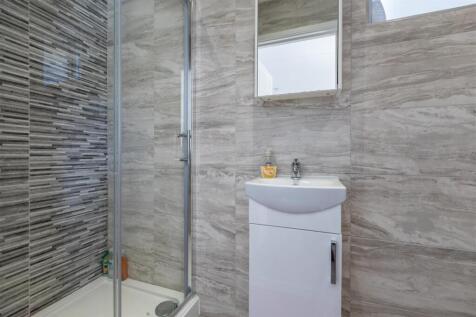 Studio/Annexe Shower Room