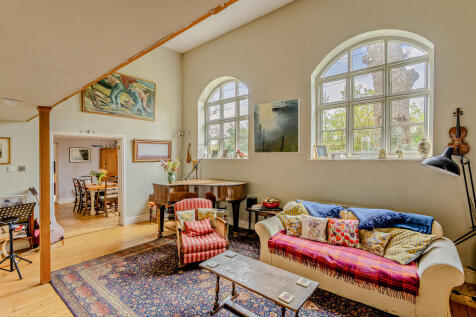 8642411-interior0...