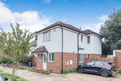 1a Firs Lane, Winchmore Hill, London N21 2HT