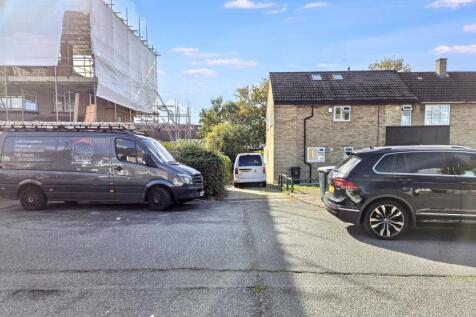 Land and Garages at Cunningham Road, Enfield, EN3 6LB