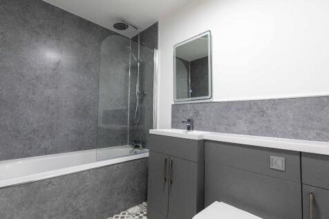 Bathroom First Floor