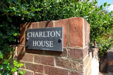 Charlton House-External-02.jpg