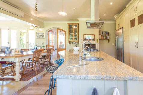 GRANITE COUNTER TOPS