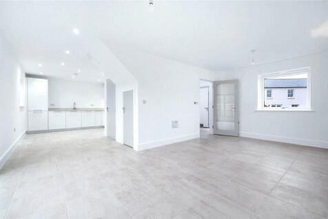 Plymouth Court, Melton Mowbray, Leicestershire photo 3
