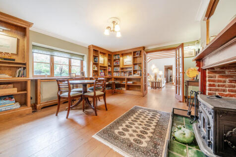 1369356-9-68f1103...