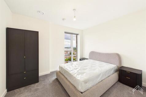 Damselfly Heights, 4 Teal Road | London photo 4