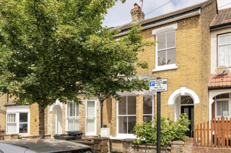Gloucester Road, E17