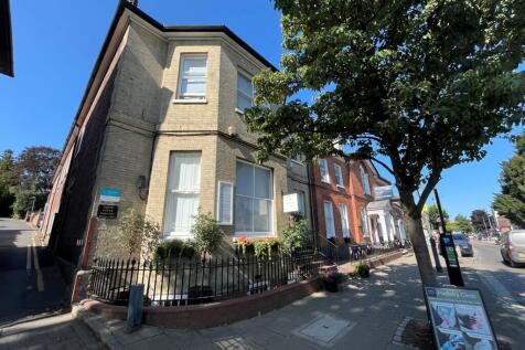 Photo 11. Exterior.