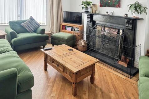 Front Lounge