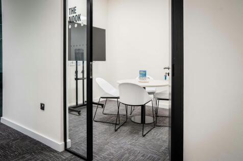 Serviced Office to rent Image 7