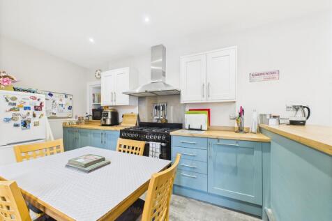 CAM03481G0-PR0104-STILL012