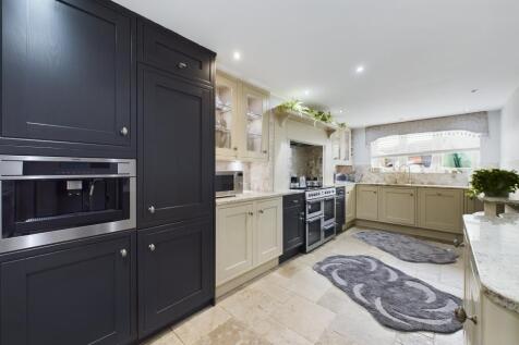 House - Kitchen/Dining Room