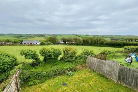 10 Tara Vale View