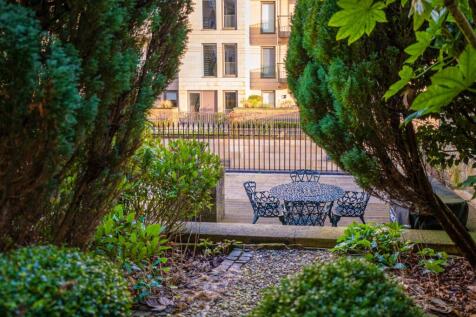 4 bed, 3 bath Apartment in Glasgow - Photo 42