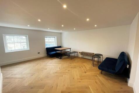 LIVING ROOM / KITCHEN