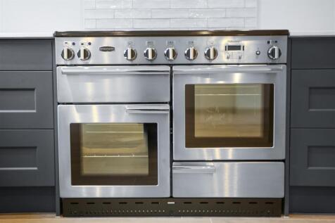 1578342896 - 5 Amberwood Grove -32.jpg