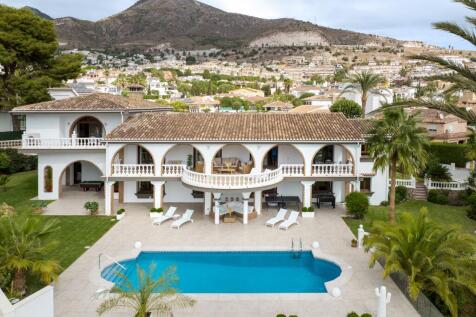 Property Image 1
