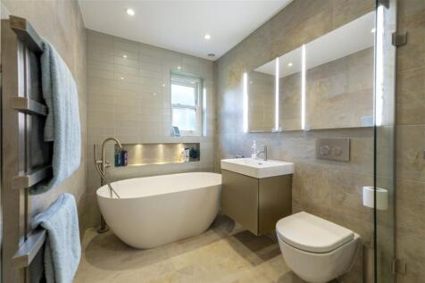 Main Ensuite