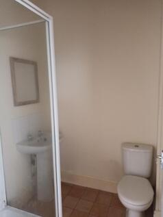 Turberville House, 17A High Street, Haverfordwest, Pembrokeshire photo 4