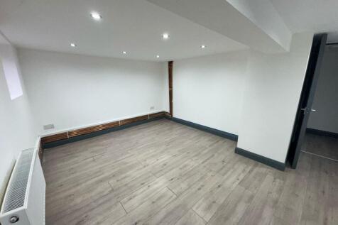 36 Milan Road photo 4