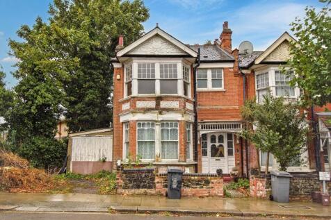 17 Netherfield Road, London N12 8DP