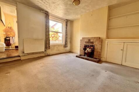 Dining Room: