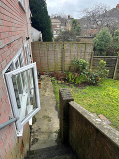 28B Luther Road - Entrance to garden &amp; flat (from 