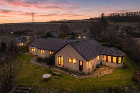 Rosemill Bungalow Bridgefoot twilight.jpg