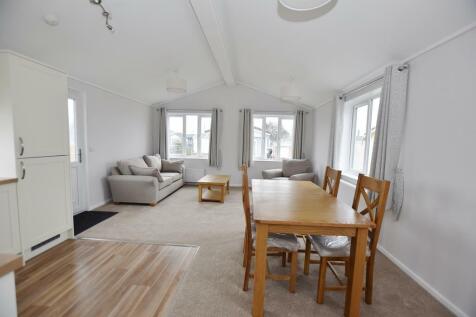 33white loungec (Copy)