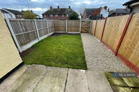 Bedford Avenue, Stafford, ST16 photo 4