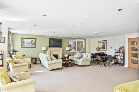 11-3890SBMCS-Flat18_Middleton Court- 1.JPG81 (1).j