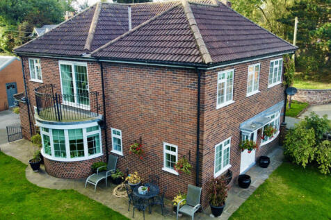 Four Bedroom Detached House - For sale by auction