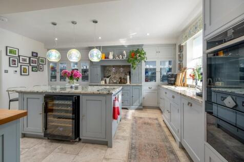 1440px-Elm Farm H...