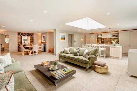 Kitchen/Sitting Room