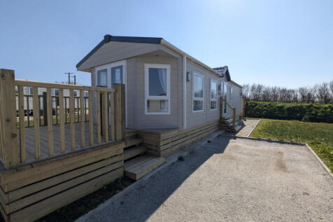 2 Bedroom Park Home for Sale