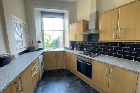 KitchentTowardsWindow.,jpg