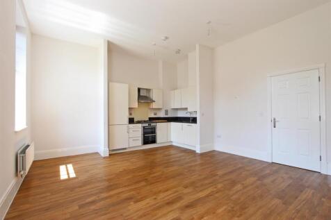 Frinton Court photo 4