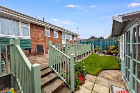 Rear Sun Deck