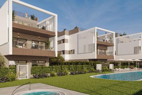 Pool and Exterior