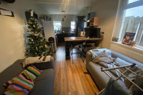 Pentyrch Street, Cathays, Cardiff photo 3
