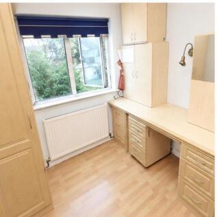 Parkside Way, Harrow photo 5